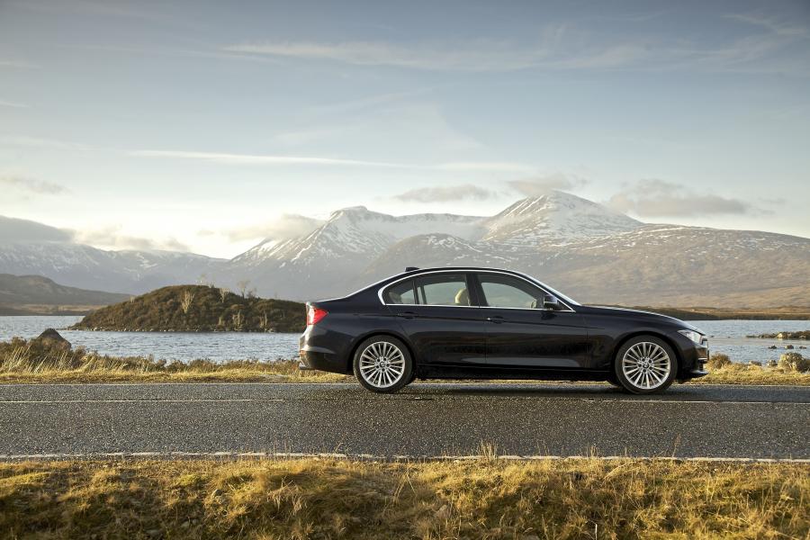  BMW 335iLuxury 2012 года  (UK) (фото 13 из 33)